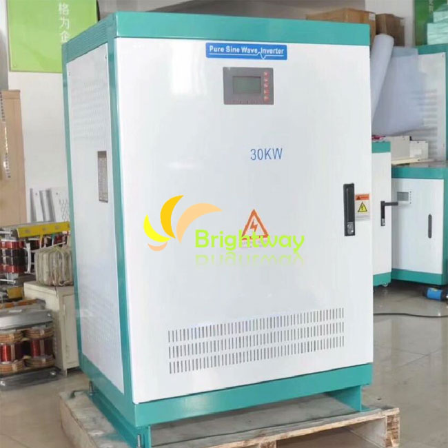 Onduleur à onde sinusoïdale pure à basse fréquence de 30 kW
