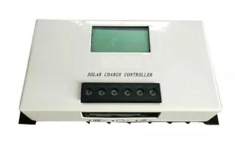Contrôleur PWM solaire 12V / 24V / 100A pour le système d'énergie solaire