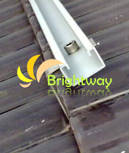 Rail en aluminium AM003 pour le système d'énergie solaire