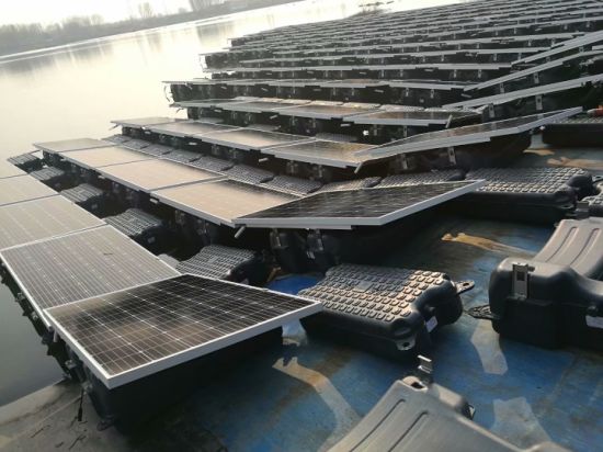 Système d'énergie solaire à réseau flottant à surface distribuée 1MW